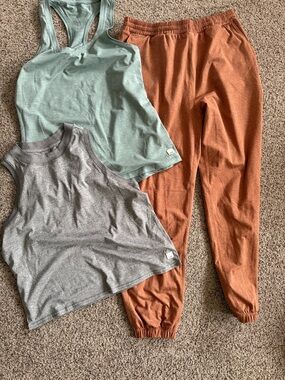 Vuori Boyfriend pant and 2 tanks
